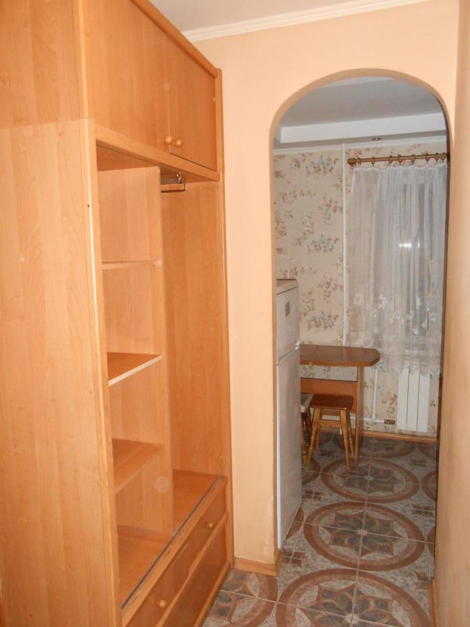 Однокомнатная квартира рядом с метро Оболонь Киев Экстерьер фото